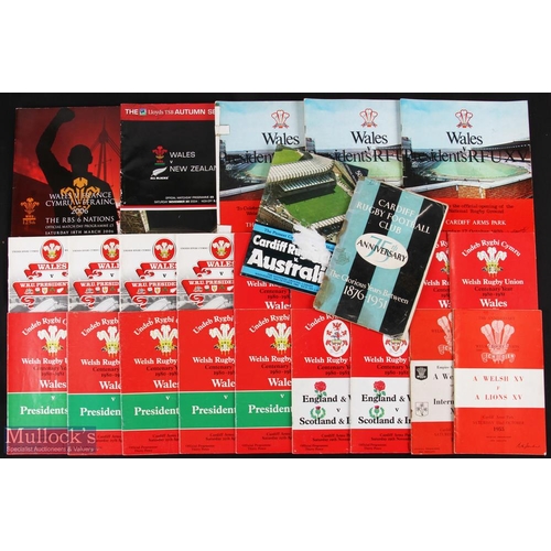 64 - Wales Specials & Other Rugby Programmes (c.25): A bundle of Wales programmes including specials like... 