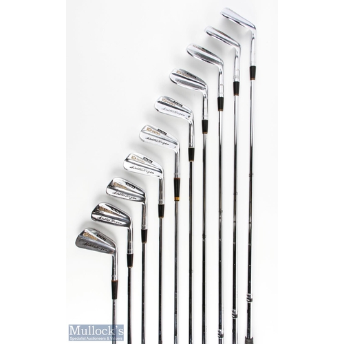 581 - Walter Hagen 'The Haig' Ultra No19MO Golf Irons to include' 2-9, 11 and pitching wedge, Dynamic labe... 