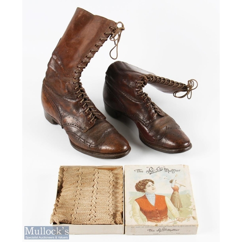 660 - c1920 Ladies Golf Leather Boots and a boxed Ri-Co Muffler the boots have 18 eyes, leather soles with... 