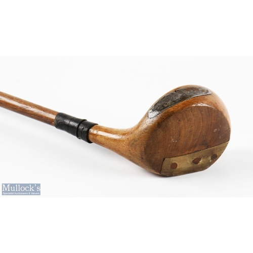 425 - Fine D Macleod Golden Persimmon Socket Head Driver - with horn sole insert and full length period le... 