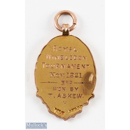 453 - GCSA Royal Wimbledon Tournament Nov 1921 9ct Gold Medal - won by T Askew Nov 1921, embossed golfing ... 