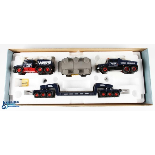 5 - Corgi Heavy Haulage 18007 Wrekin Roadways Scammell Contractor x2, 24-wheel girder trailer and transf... 