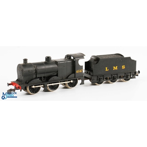 62 - Lima O Gauge Class 4F 0-6-0 Loco and Tender no. 4547, with inner card box, no outer box, appears ove... 