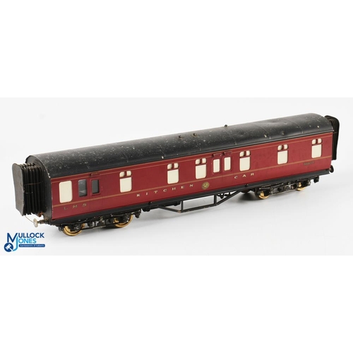 25 - O Gauge LMS Kitchen Car Coach with metal body with wooden underside and end pieces, unknown maker / ... 