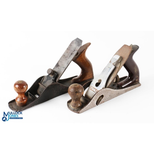 330 - Vintage Stanley No 40 1/2 Smooth Bottom Woodwork Plane, plus No 10 1/2 plane - the No. 40 1/2 has a ... 