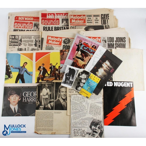 729 - 1960-1990 Pop Rock Theatre Music Papers, Poster, Magazine Programmes,  good collection tp include a ... 