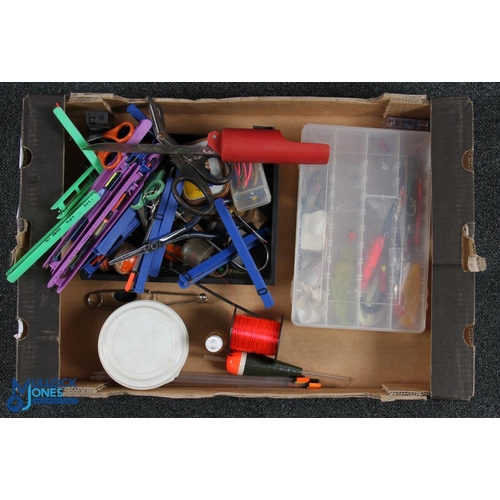 1123 - Sunridge Tackle Box Seat, with shoulder strap and contents of coarse and sea fishing accessories, to... 