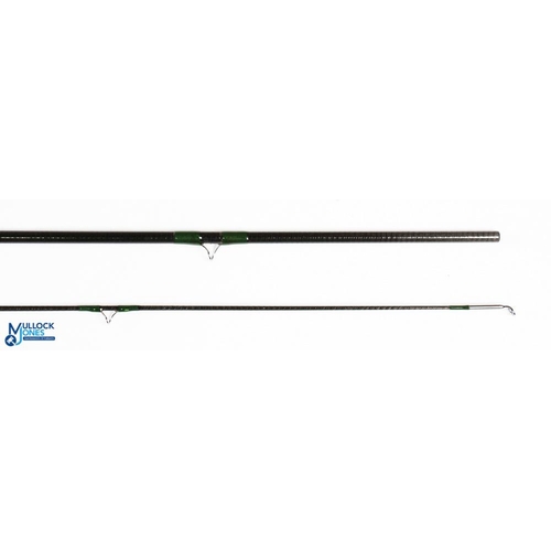 174 - Orvis USA graphite trout fly rod 9' 2pc line 6#, alloy double down locking reel seat, lined butt rin... 