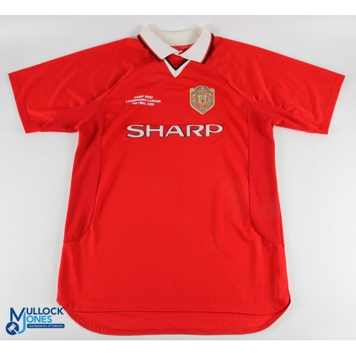 1508 - 2 Score Draw Re-Issue Manchester United Replica Football Shirts, an away shirt 1993/95 black short s... 