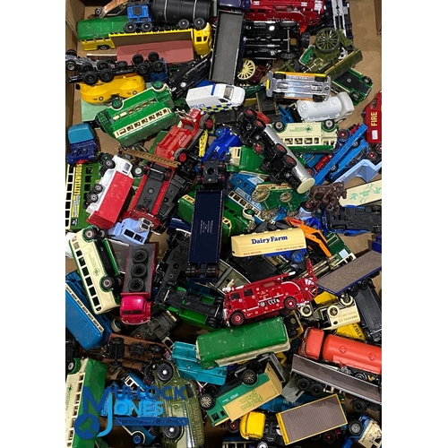 185 - Dies cast Vehicles Lot, Matchbox, Dinky, Corgi Days Gone, Lledo, Oxford, Base Toys and other 3 boxes... 