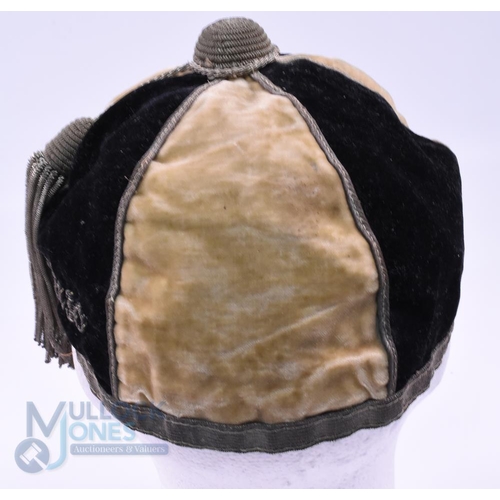 16 - 1927 on Percy Park (?) RFC Velvet Rugby Honours Cap: 6-panelled cream and black example with gold br... 