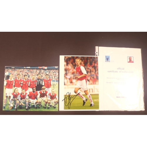 2157 - Arsenal colour team photograph late 1990s with team signatures including Keown, Merson, Parlour, Win... 