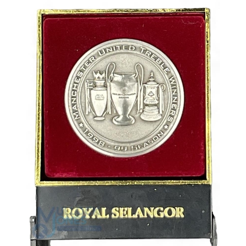 945 - 1998-99 Manchester Utd Treble Winning Season Pewter Medal by Royal Selangor