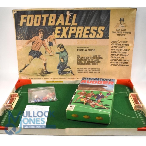 124 - Scarce Subbuteo Football Express. Five A Side Game with Built in Playing board, Players together wit... 