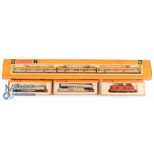 163 - Arnold N Gauge 2950ARN Class ET 420 012-7 3-car unit in S-Bahn orange and grey of the DB. Together w... 