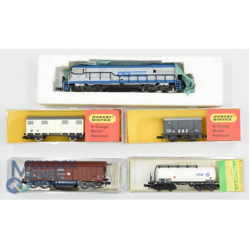 28 - N Gauge Model Railway - Minitrix Locomotive U28C CSX Transportation, Rolling Stock to include Minitr... 