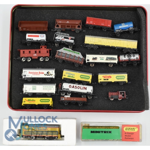 29 - N Gauge Model Railway - Minitrix Locomotive 32004 Union Pacific, Rolling Stock to include Hornby 625... 