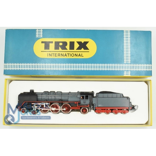 42 - Trix International 2424 2 Rail Gray 4-6-2 Class 01 Tender Loco 01001- Housed in its original box wit... 