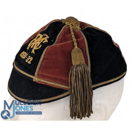 238 - 1931-2 Auckland (NZ) Rugby Honours Cap: Cox the Hatters Auckland make, neat maroon & black issue, go... 