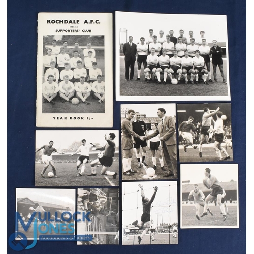 1128 - 1961/62 black & white photograph of Rochdale FC team group players (17) - Tony Collins and Albert Em... 