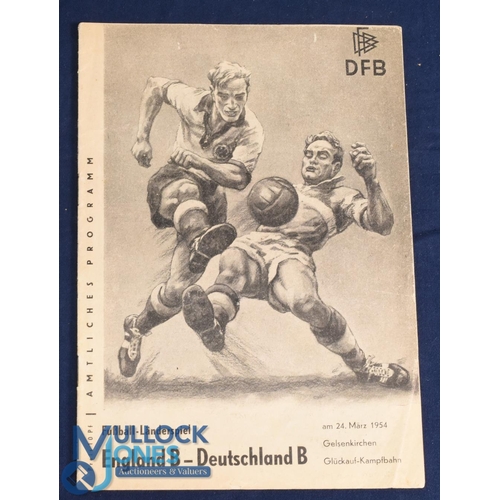 1135 - 1954 Germany 'B' v England 'B' international match programme at Gelsenkirchen 24 March 1954, team in... 