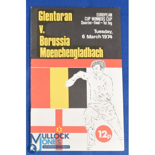 1188 - 1973/74 Glentoran v Borussia Monchengladbach ECWC quarter final match programme 6 March 1974; good. ... 