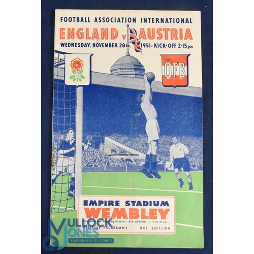 587 - 1951 England v Austria international match programme 28 November 1951 autographed in ink on the team... 