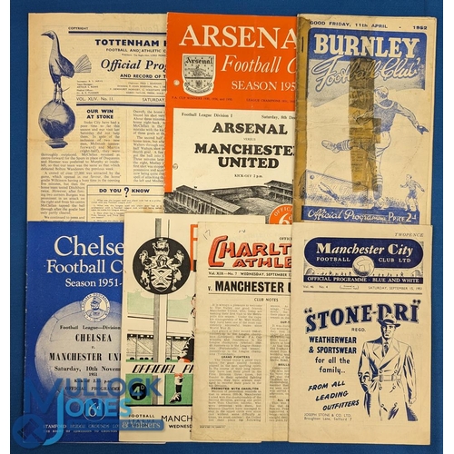 911 - 1951/52 Championship season away match programmes Spurs, Manchester City, Charlton Athletic, Fulham,... 