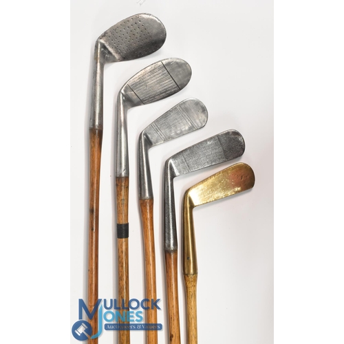 6 - 5x Spalding golf clubs all showing the hammer brand mark to incl a mid iron, mashie niblick, niblick... 