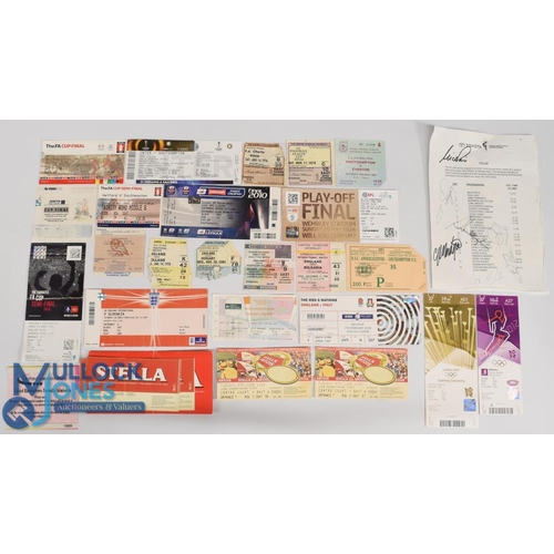 889 - A collection of assorted sporting tickets including Cricket, Football, Horse racing, Olympics, Tenni... 