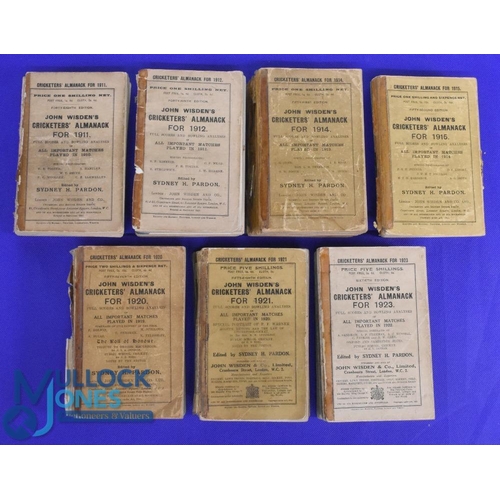 926 - Seven John Wisden's Cricketers Almanacks 1911-1924, 1911, 1912, 1914, 1915, 1920, 1921 and 1924 - se... 