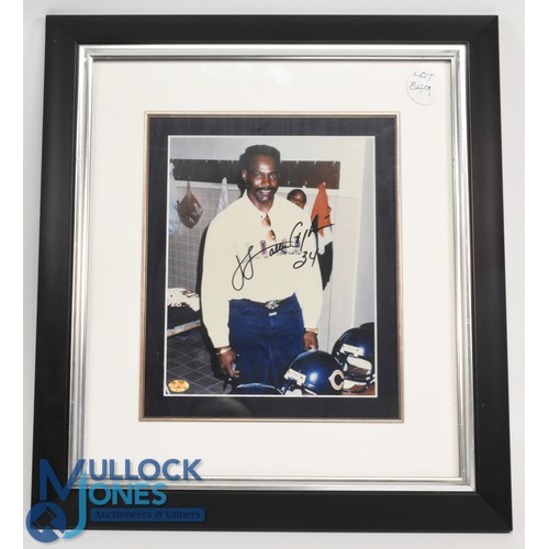 849 - American Football: signed Photograph of Walter Payton, the legendary NFL running back often referred... 