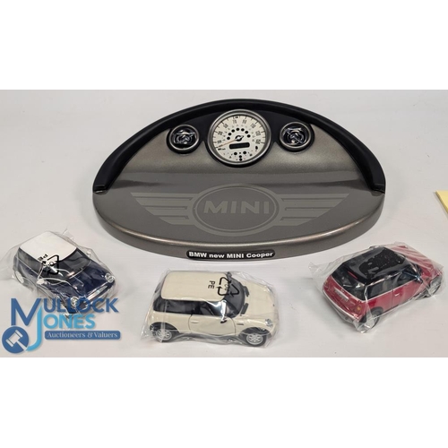 129 - Corgi Diorama with 3 Models BMW and New Mini Cooper 1:36 scale (box)