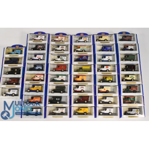 140 - Oxford Diecast Models to include a good range of boxed cars 20 plus in total (box)