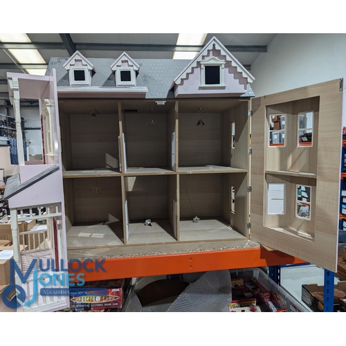 145 - Quality Made Dolls House Having 6 rooms with Lights, Bay Window, Veranda, front bedroom balcony, 80c... 