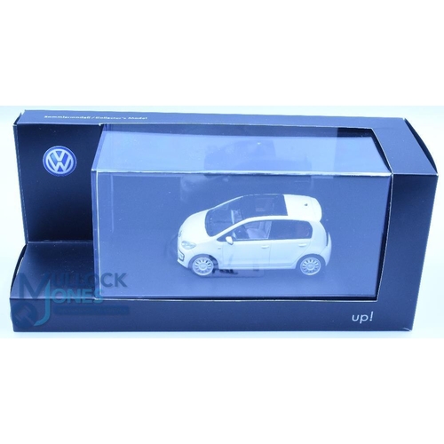 146 - Rare VW Up! White Up! Edition 1.0l 3 Door Oryx White 1:43 Schuco (Dealer Model) Sammler Model / Coll... 