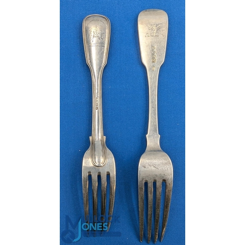 289 - 2x Dublin Irish Silver Georgian & Victorian Forks: a fine heavy fork 105g 1840 Victorian Fermanagh G... 