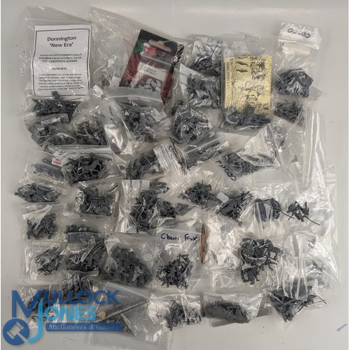 64 - Miniature Metal Various 20mm Wargaming Figures to include Cavalry and Soldiers Large quantity in pla... 