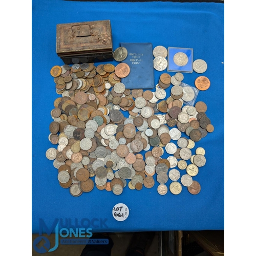 661 - British World Coin Collection: a good mixed unsorted lot, with collectable 50 pence change checker c... 