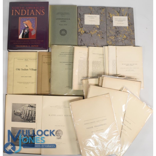 738 - North American Indians - Selection of 10 extensive articles extracted from the Smithsonian Institute... 