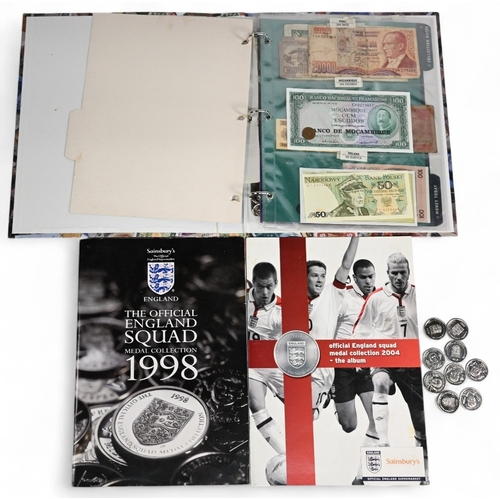 287 - British Copper Coinage Mostly Pennies together with Jubilee Crowns, Bank Notes and Sainsbury's 1998 ... 