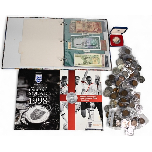 287 - British Copper Coinage Mostly Pennies together with Jubilee Crowns, Bank Notes and Sainsbury's 1998 ... 