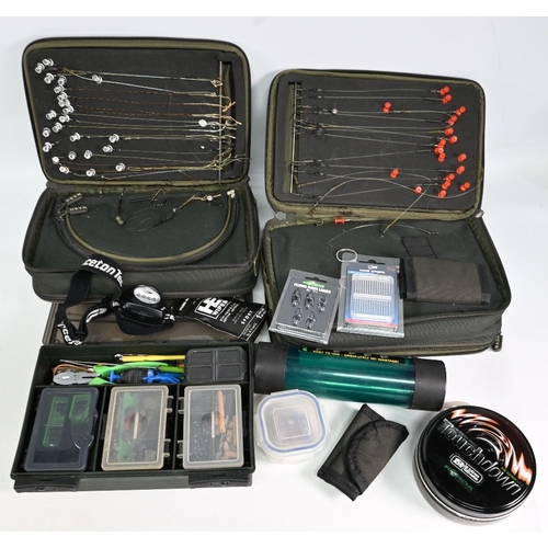 Pair of Nash stiff rig pouches, each containing ready tied carp rigs, a ...