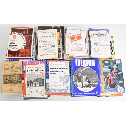 Approximately 300 assorted football programmes from the mid-fifties ...