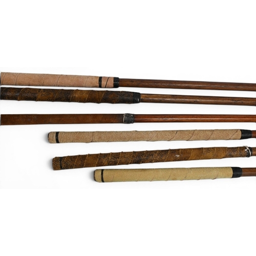 22 - 6x Assorted Golf clubs to incl Bob Munro musselback mashie niblick with oval head, JB Breane rustles... 
