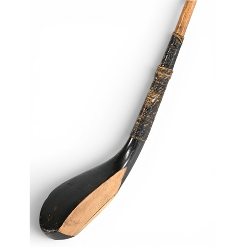 31 - Tom Morris c1870 beechwood long spoon with signs of little use, still retaining a good all round ori... 