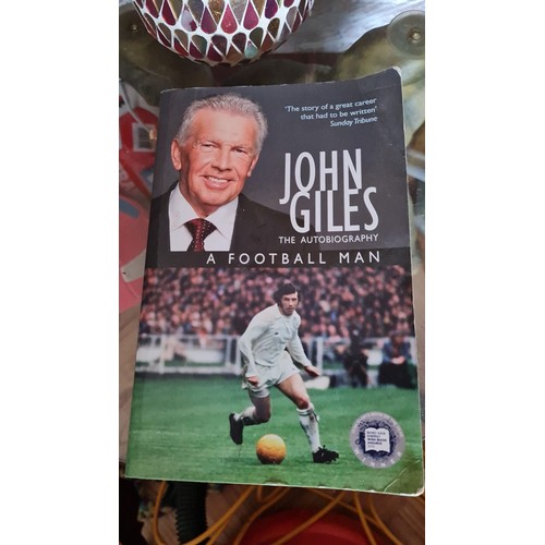 31 - Vintage john Giles book