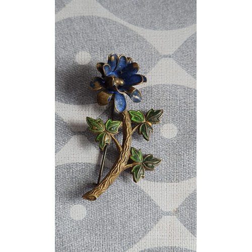 181 - Vintage broach