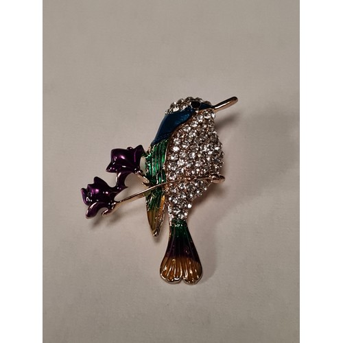 35 - beautiful Bird Broach