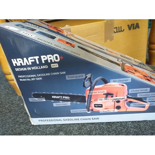 38 - Chainsaw 58 CC brand new in box